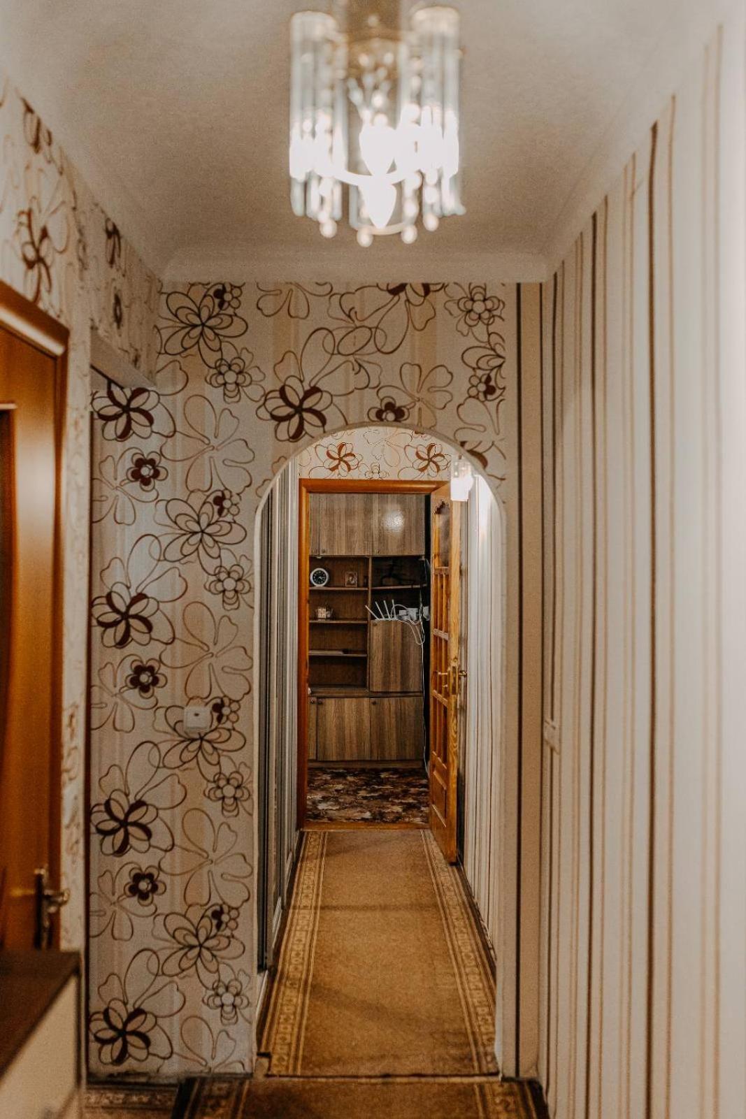 Comfortable Apartments On Hrushevskogo Street Near 16 City Hospital Dnepropetrovsk Exterior foto