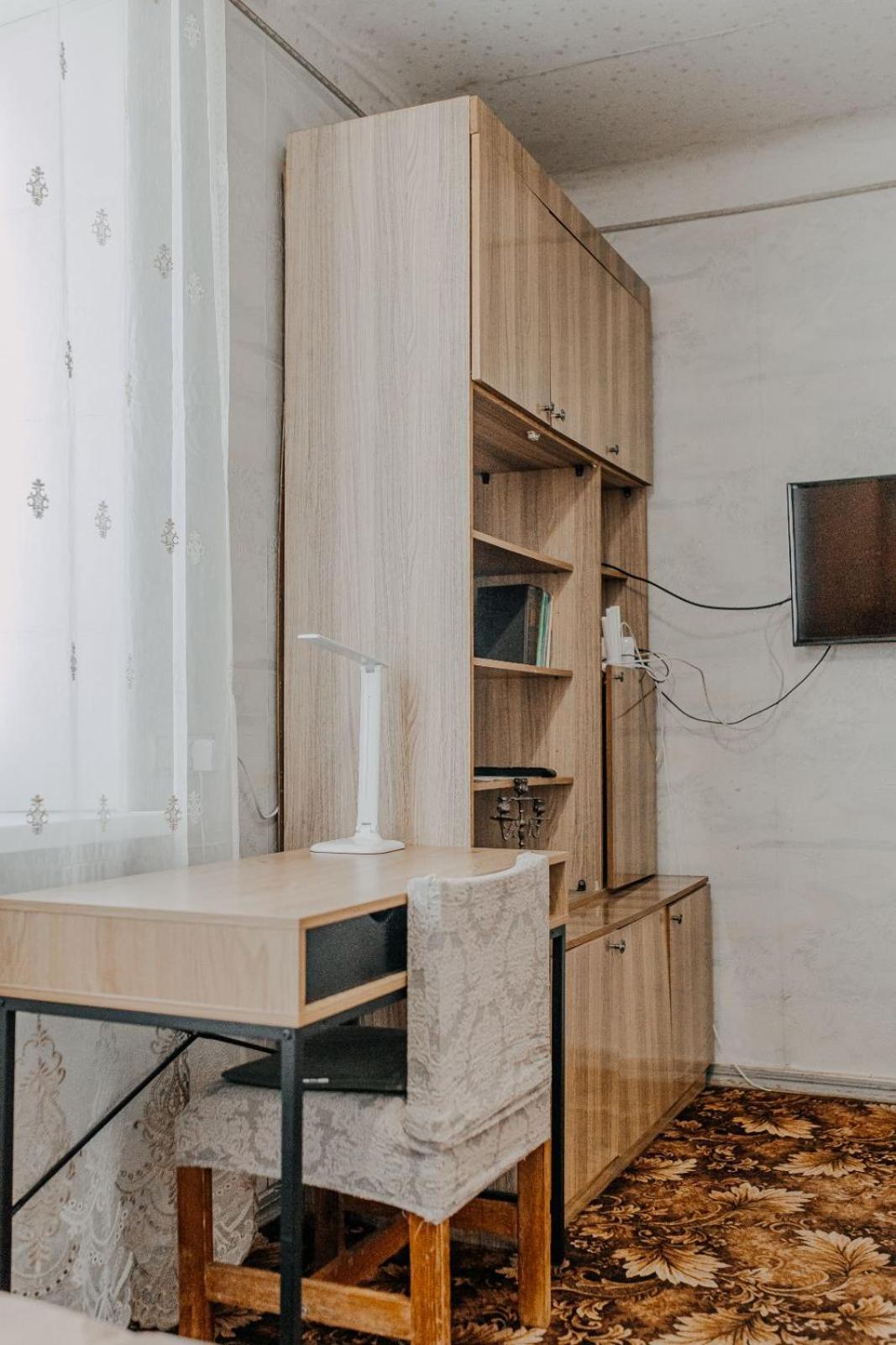 Comfortable Apartments On Hrushevskogo Street Near 16 City Hospital Dnepropetrovsk Exterior foto